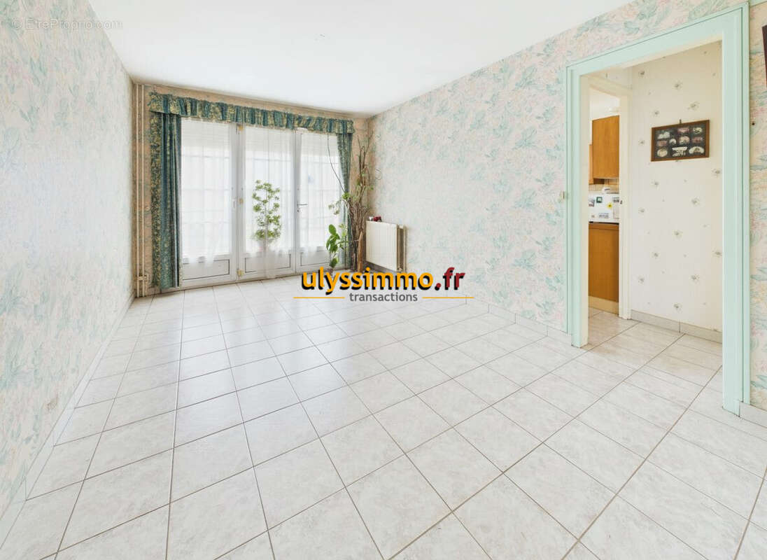 Maison 74 m² à Bayonvillers  - photo 2
