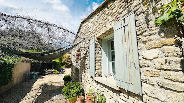 Maison à ENTRECHAUX