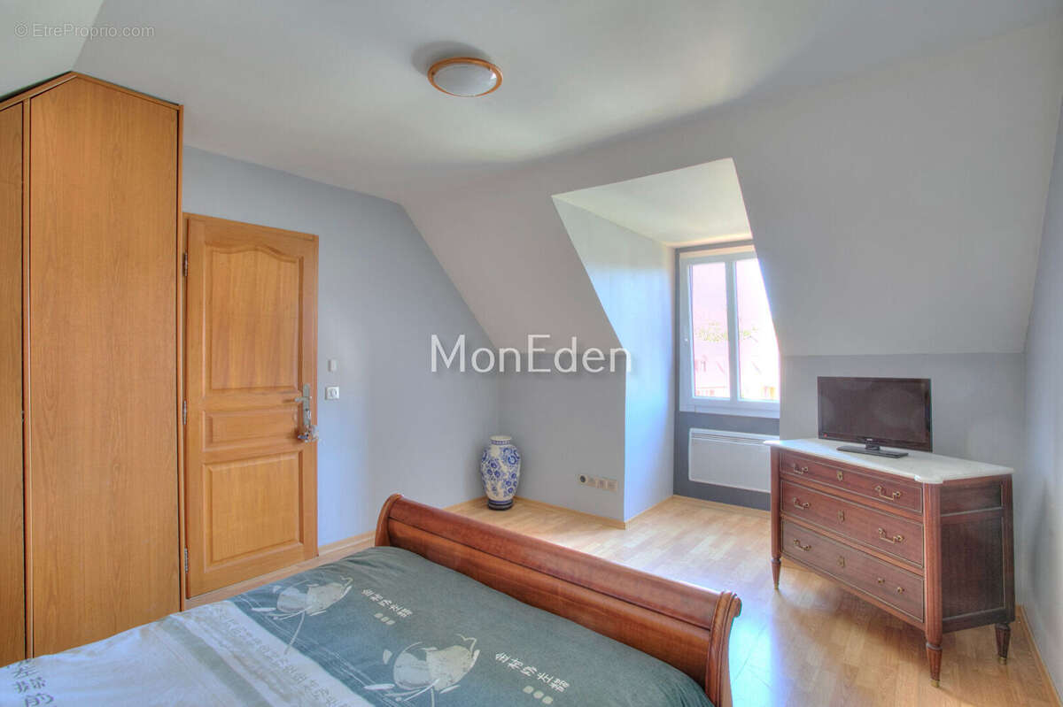 Maison  5 pièce(s) 120 m2 avec jardin  et Terrasse de 300m² - photo 11