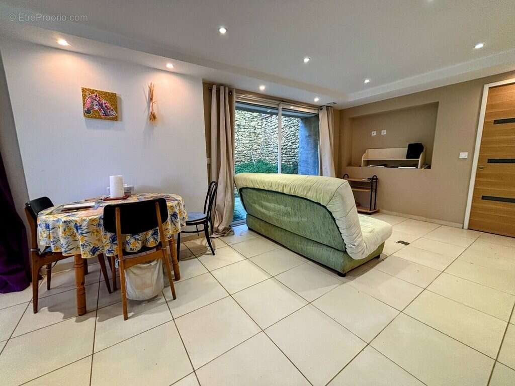 Maison à MAYREVILLE