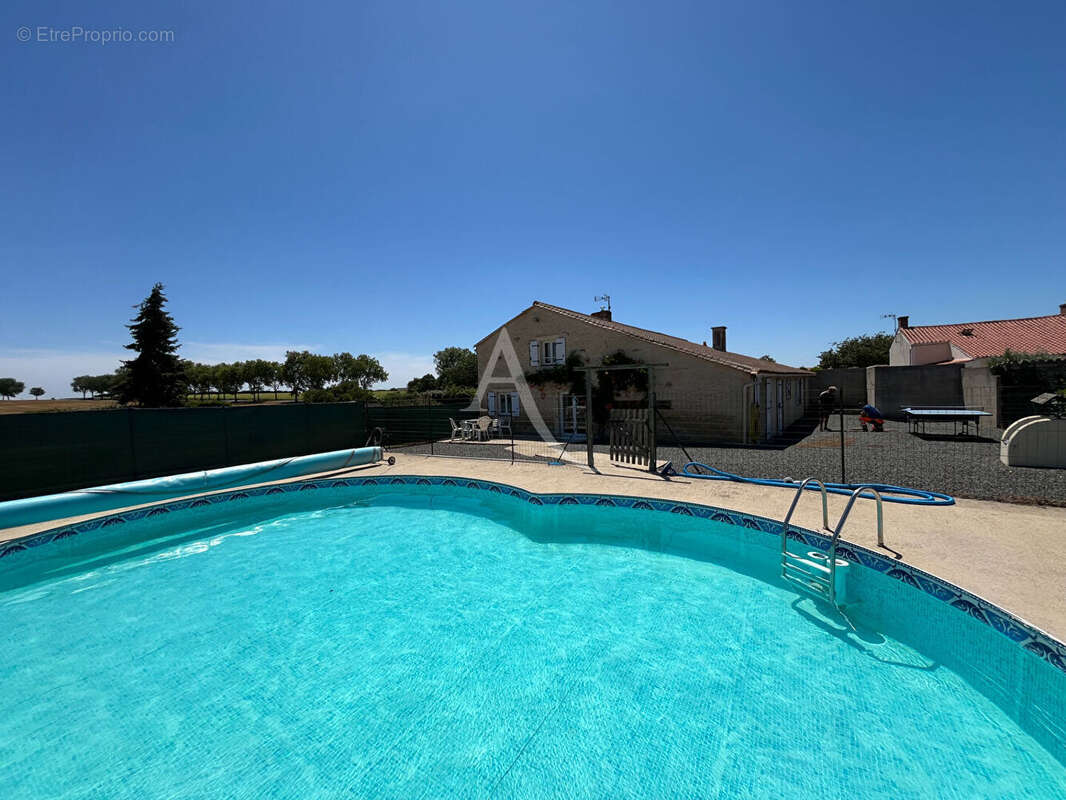 Maison 183 m² à Pouille  - photo 4