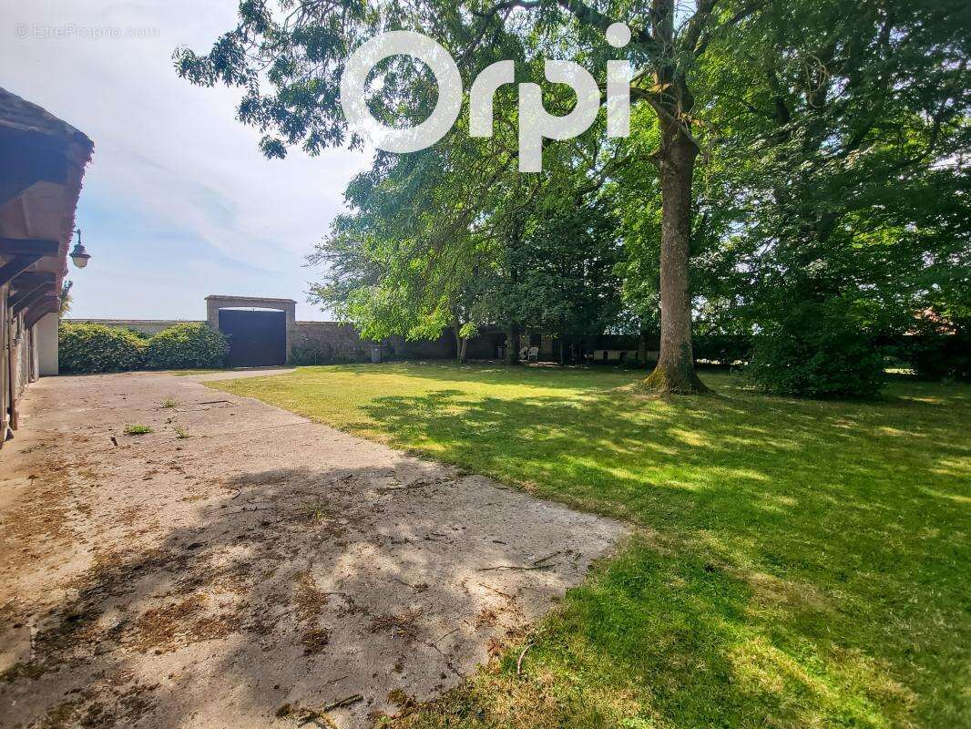 Maison à BAILLEUL-LE-SOC