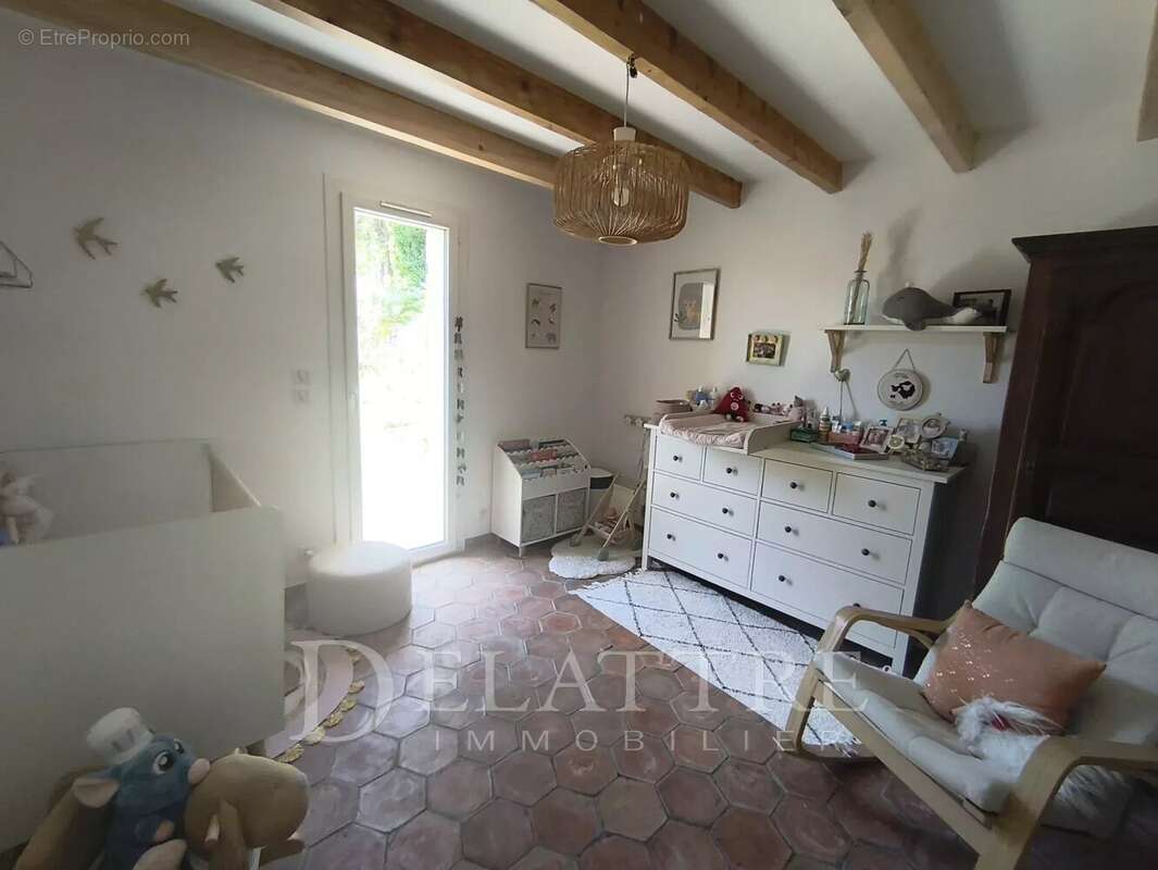 Maison à CHATEAUNEUF-GRASSE