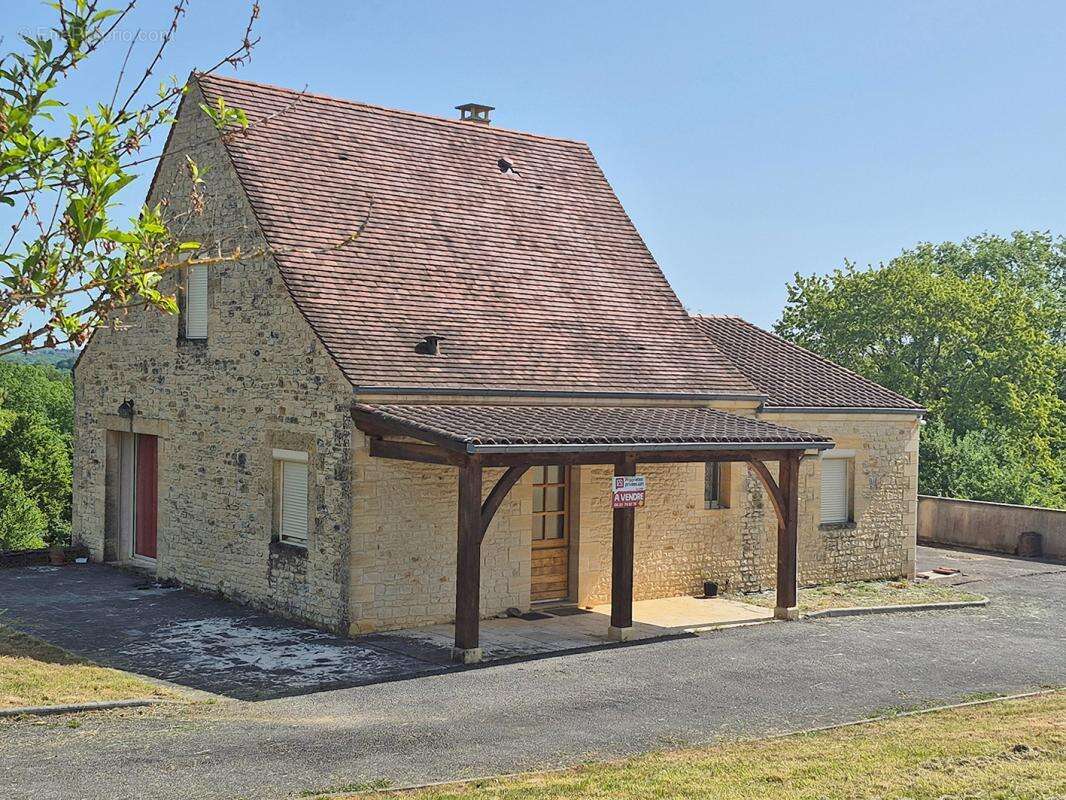 Maison Saint Genies 4 pièce(s) 103 m2 - photo 3