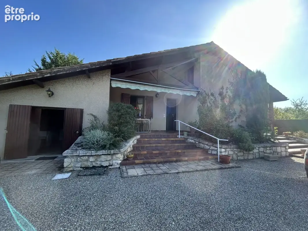 PAVIE, maison avec piscine et dépendances de 147 m2 habitables - photo 1