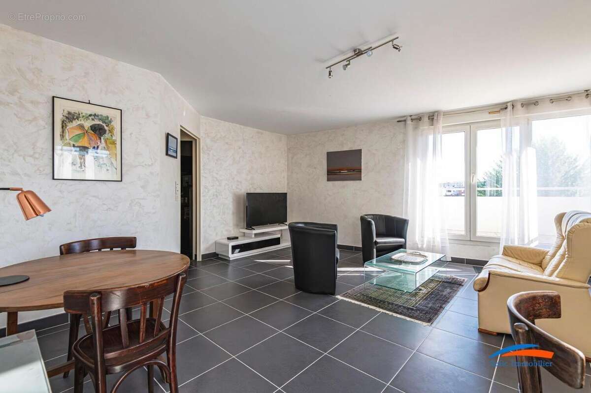   - Appartement à REIMS