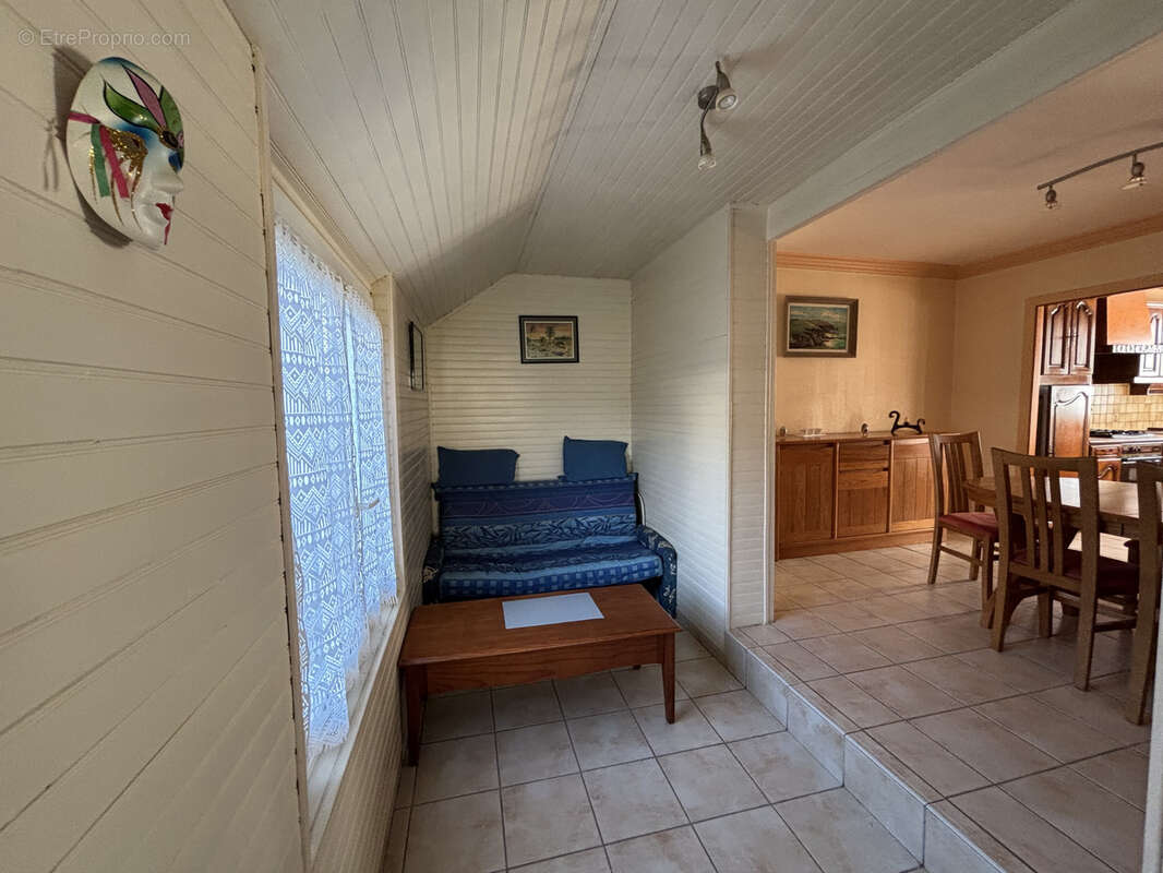 Maison à LE RELECQ-KERHUON