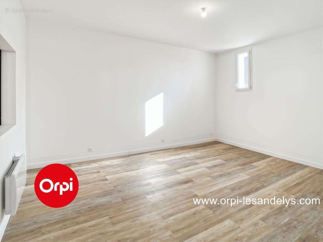 Les Andelys Centre-Ville – Superbe loft de caractère de 170 m² - photo 12