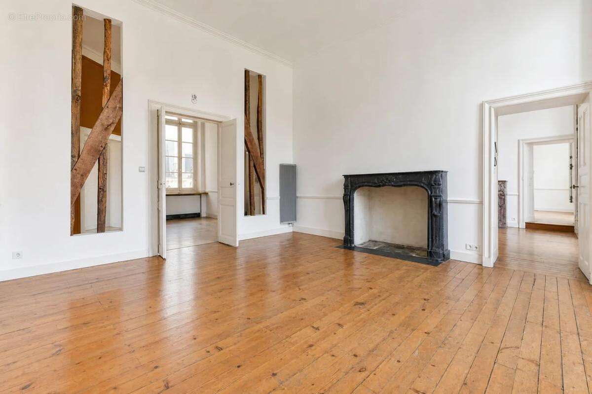 Appartement T4 spacieux avec 2 chambres - 127 m² - Nantes centre - photo 3
