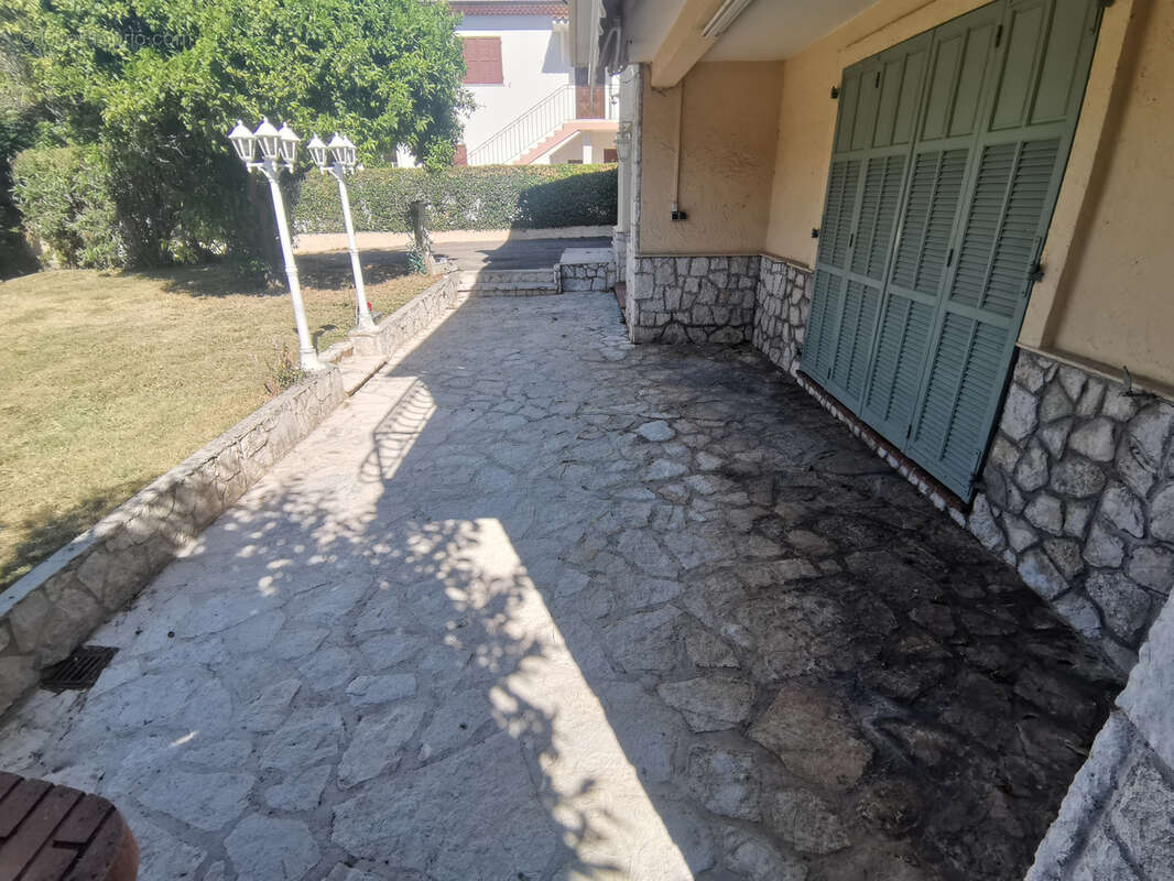 Maison à CAGNES-SUR-MER