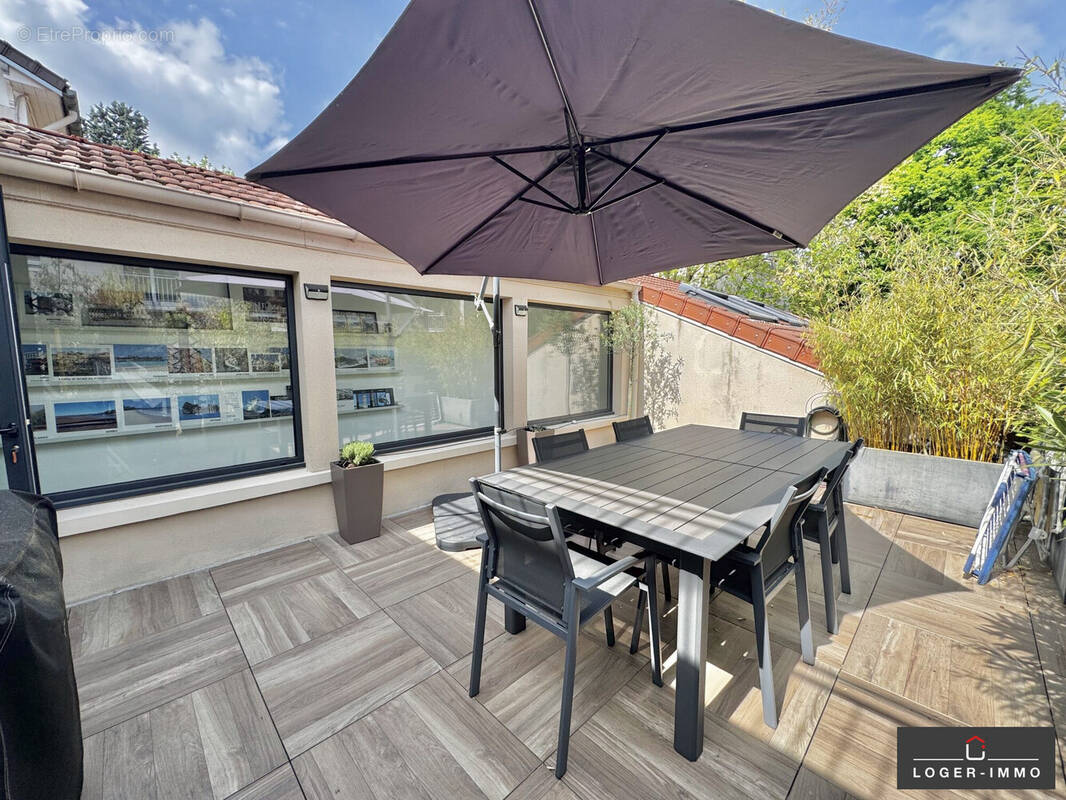 Maison à LE PERREUX-SUR-MARNE