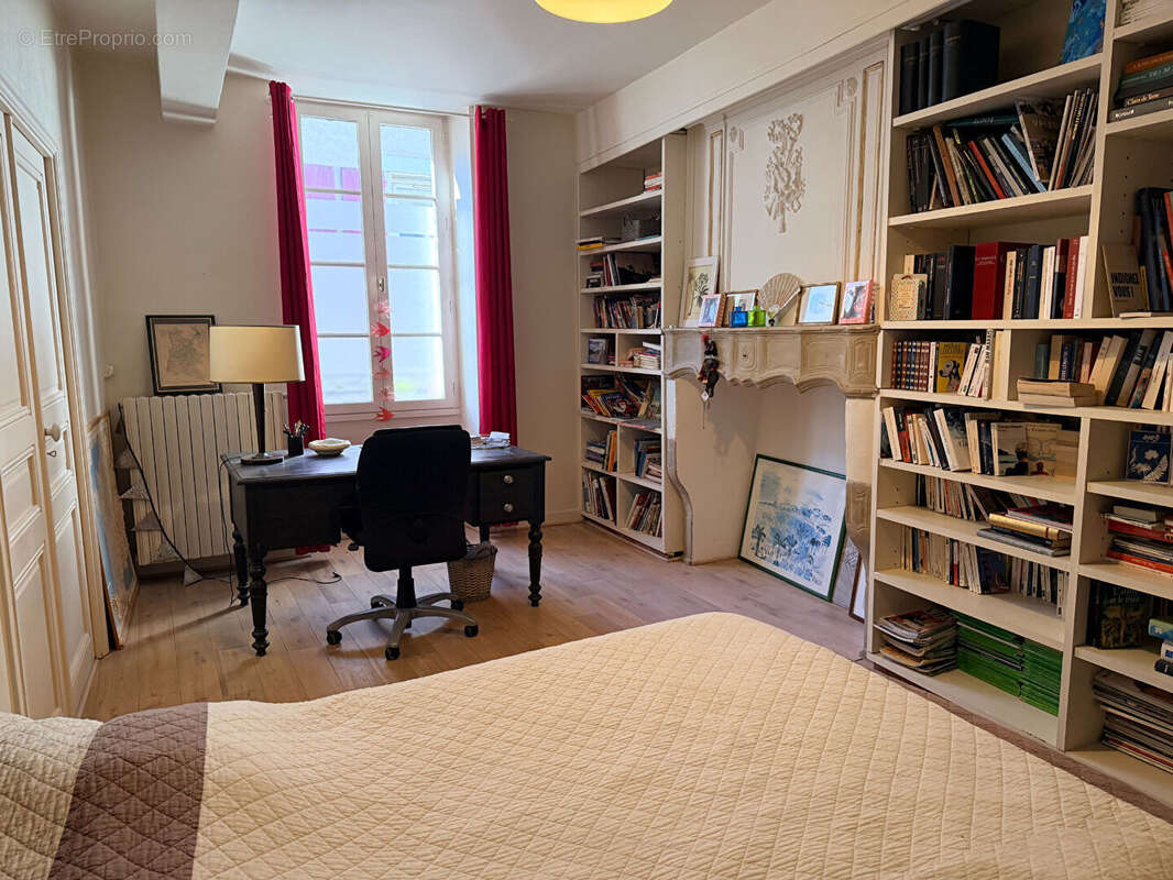 Bourg les Valence - Maison 6 chambres - photo 17
