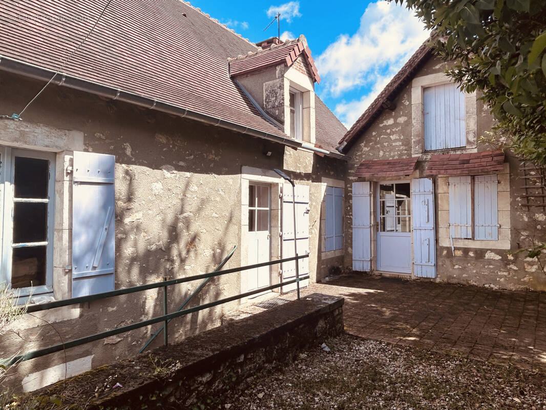 Maison à THENAY