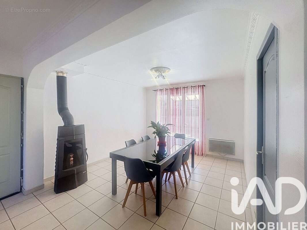 Maison 98 m² à Pont-Saint-Esprit  - photo 7
