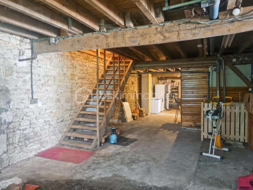 Maison atypique de 205 m2 et 6 chambres - photo 12