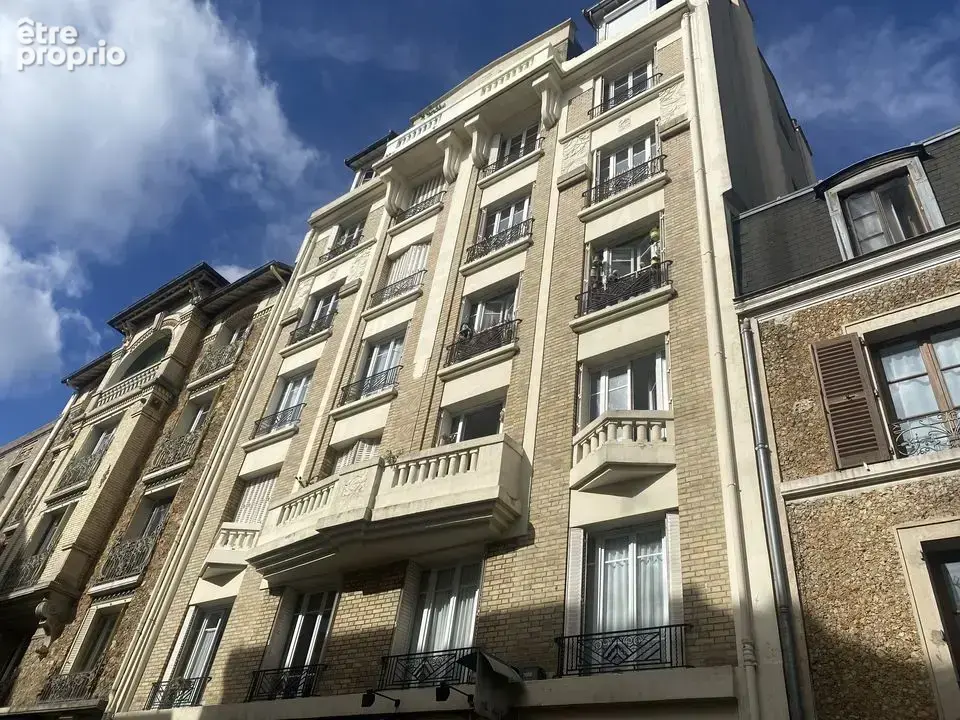 Appartement 13 pièces 651 m² à vendre à Clamart (92140) - photo 2