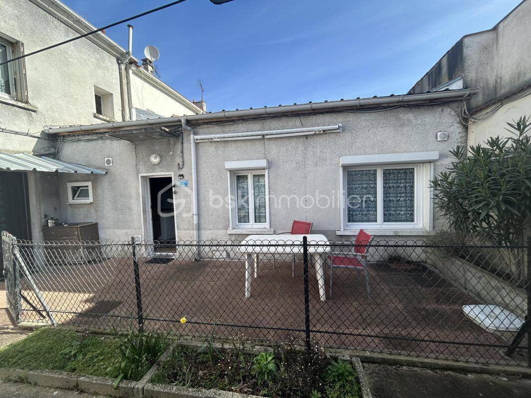 Appartement à VILLENEUVE-LE-ROI