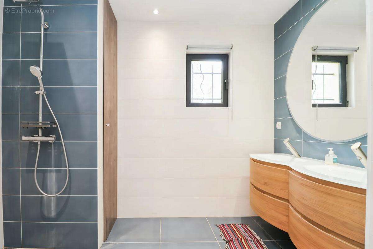 Maison à SAINT-VICTOR-SUR-OUCHE