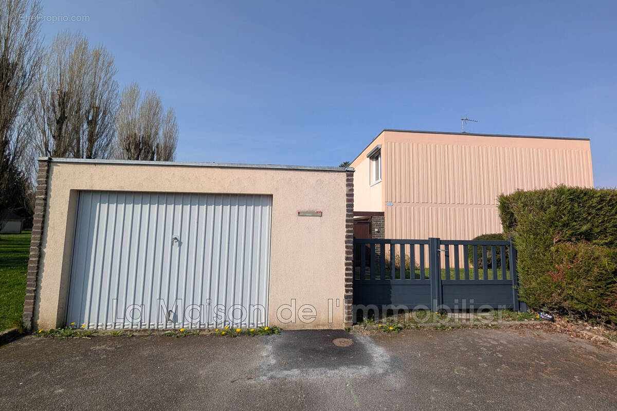 Maison à SAINT-PIERRE-LES-ELBEUF