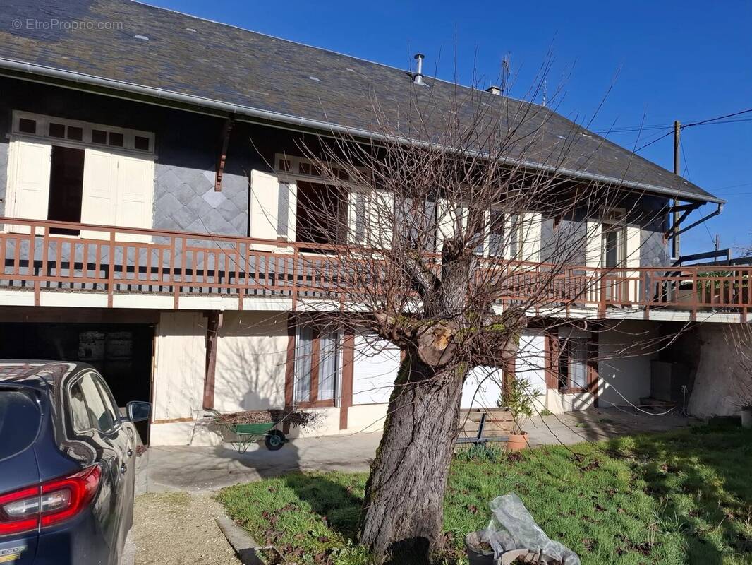 Maison à CHEF-BOUTONNE