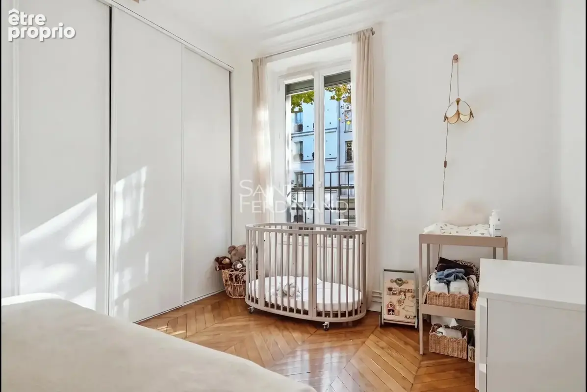 Paris 17ème Proche Batignolles. 4 pièces 2 chambres. - photo 8