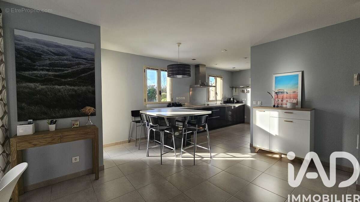 Maison 150 m² à Morainvilliers  - photo 8