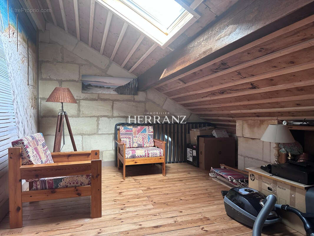 Maison à SAINT-DENIS-DE-PILE