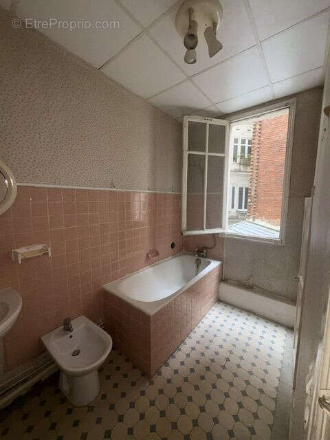 Appartement à PARIS-20E