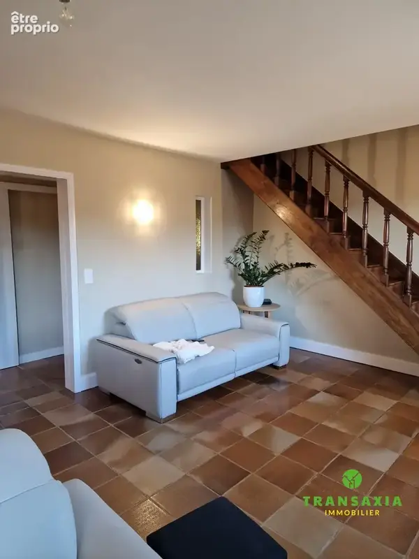 Appartement 550 m² à Blanquefort-Sur-Briolance  - photo 9
