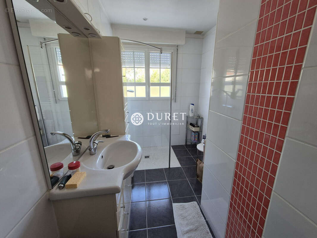 Maison 145 m² à La Roche-Sur-Yon  - photo 3
