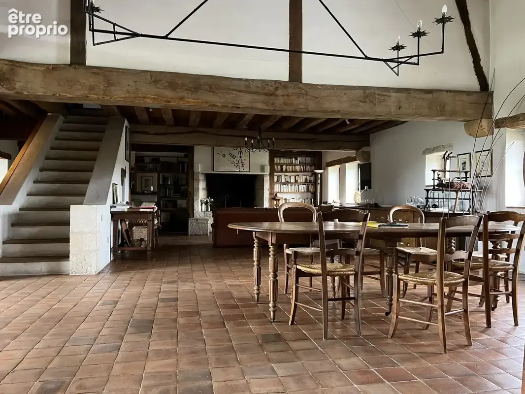 Sud Cher : pté 40 ha : grange réhabilitée, dépendances, étang, prairie, taillis - photo 6