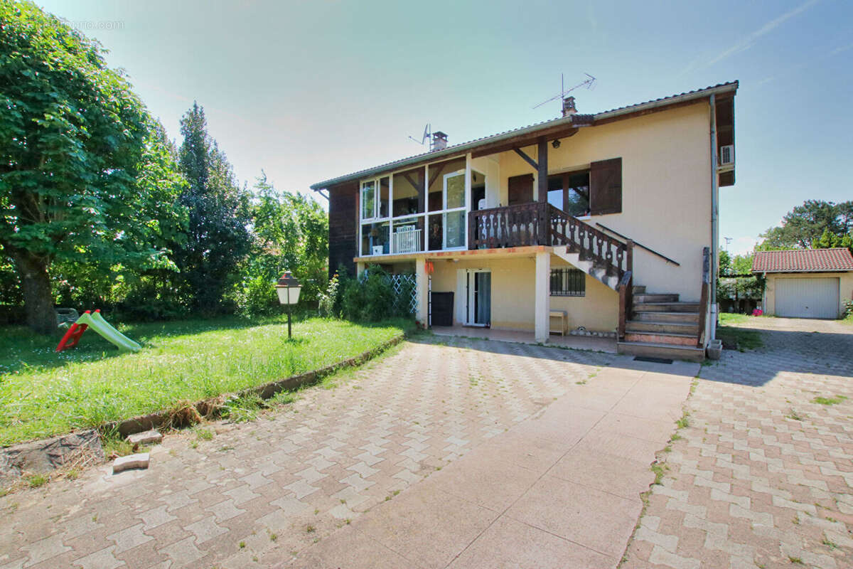 Maison à VILLETTE-D&#039;ANTHON