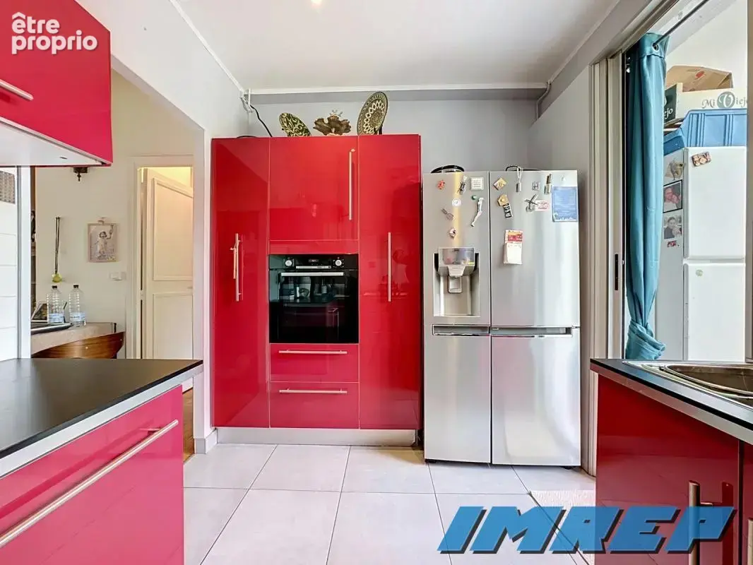 Appartement 68 m² à Marseille-8e  - photo 8