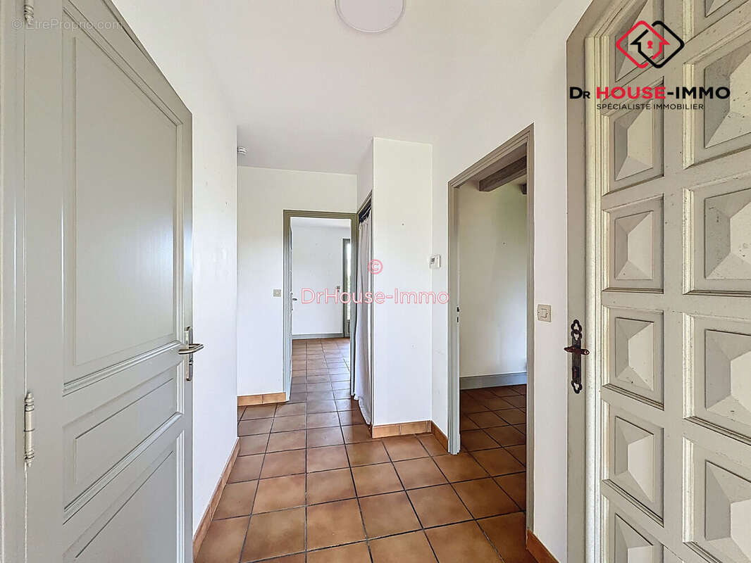 Maison à CHAMPAGNAC-DE-BELAIR