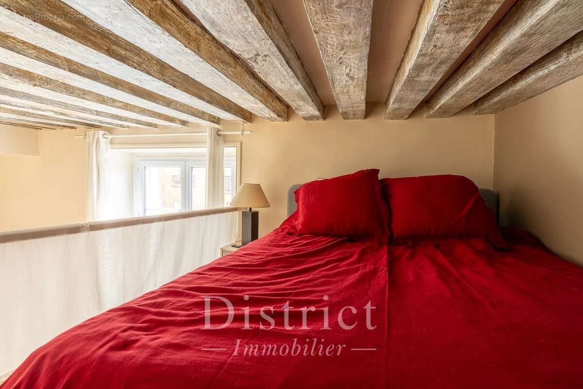Appartement à PARIS-4E