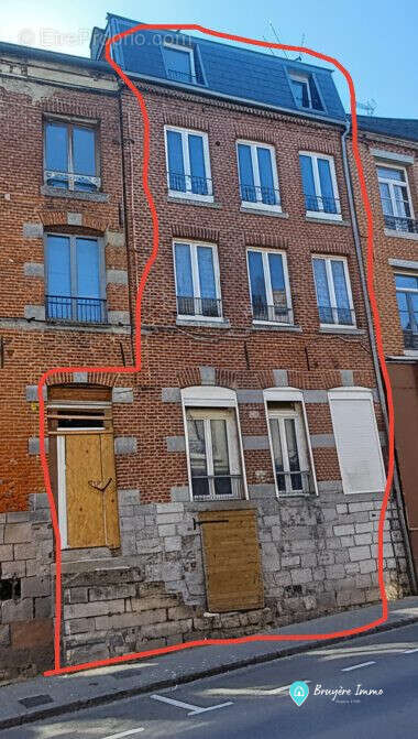 Maison à AVESNES-SUR-HELPE