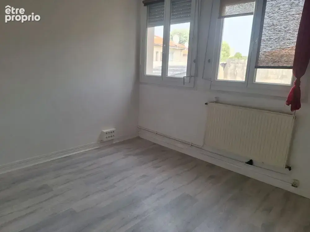 Appartement 54 m² à Sainte-Foy-Les-Lyon  - photo 4