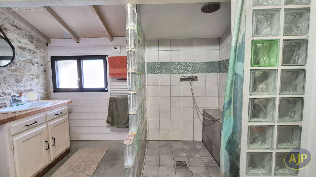 Maison à SAINT-PHILBERT-DE-GRAND-LIEU