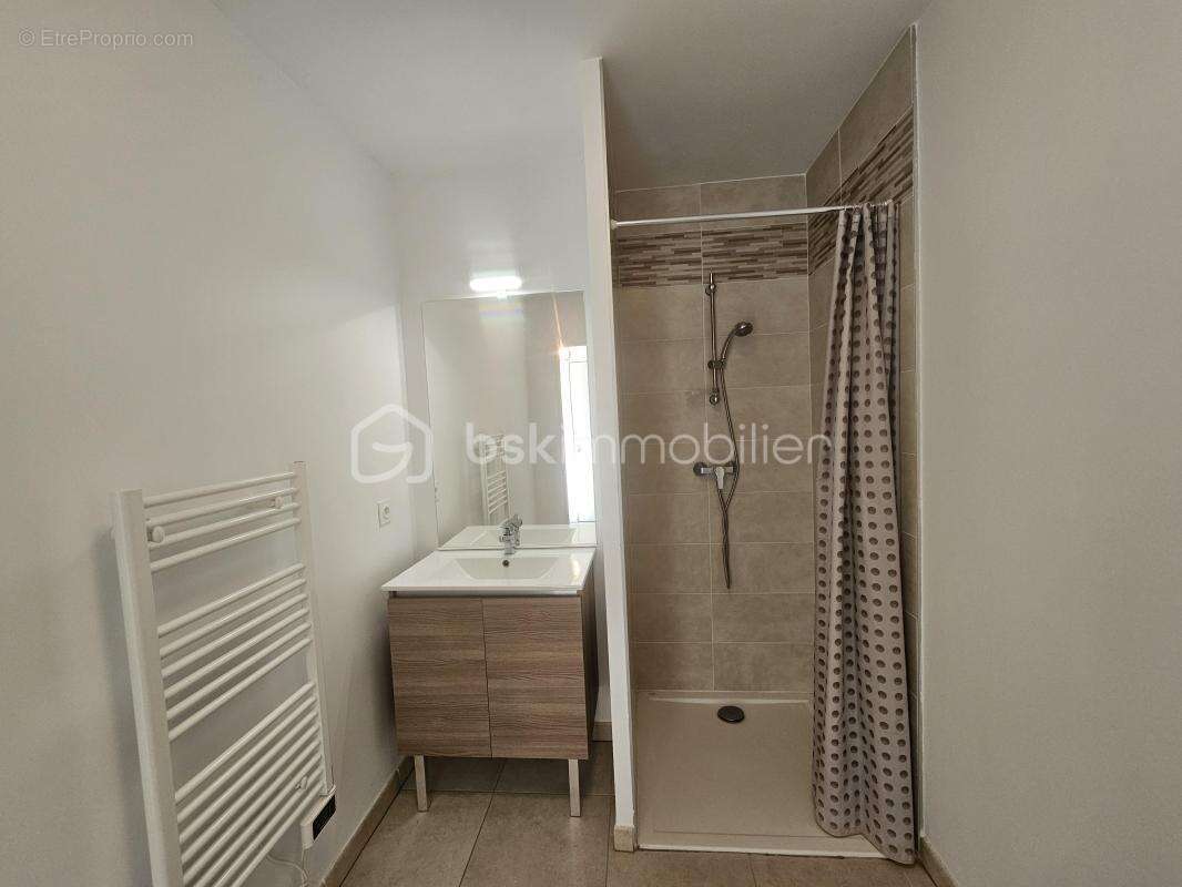 Baisse de prix - Studio avec grande terrasse - Idéal investissement ou 1 er achat - photo 7