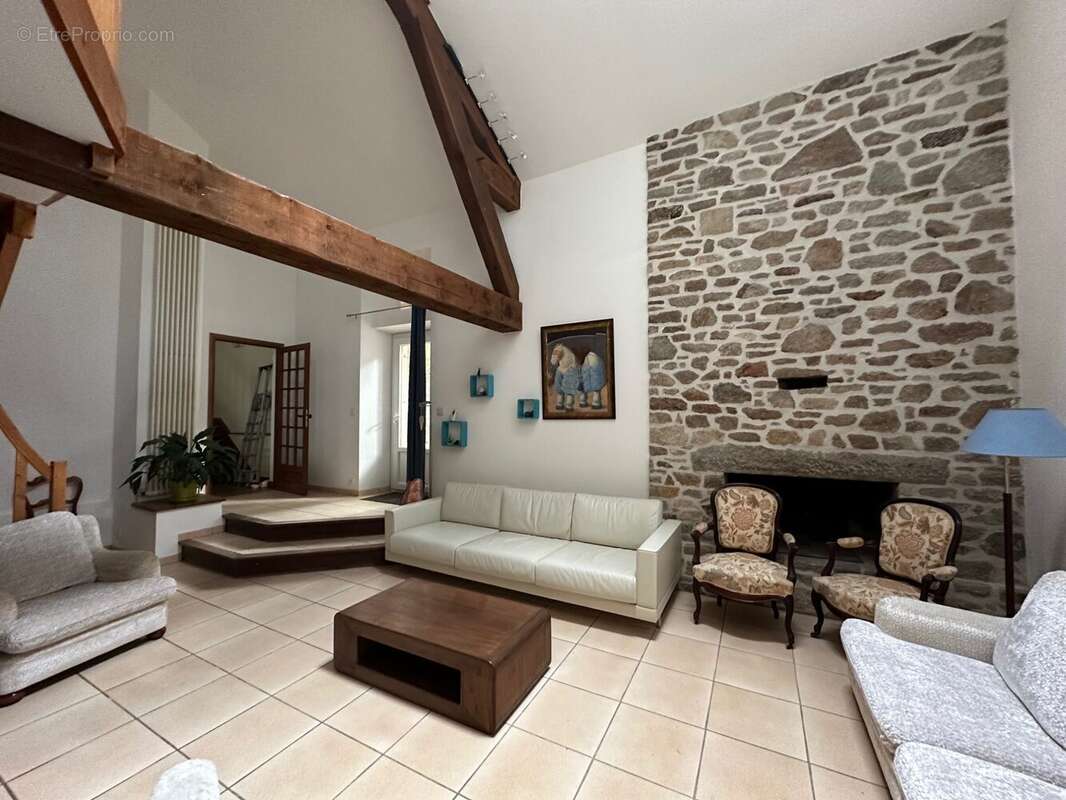 Maison à LES MARTYS