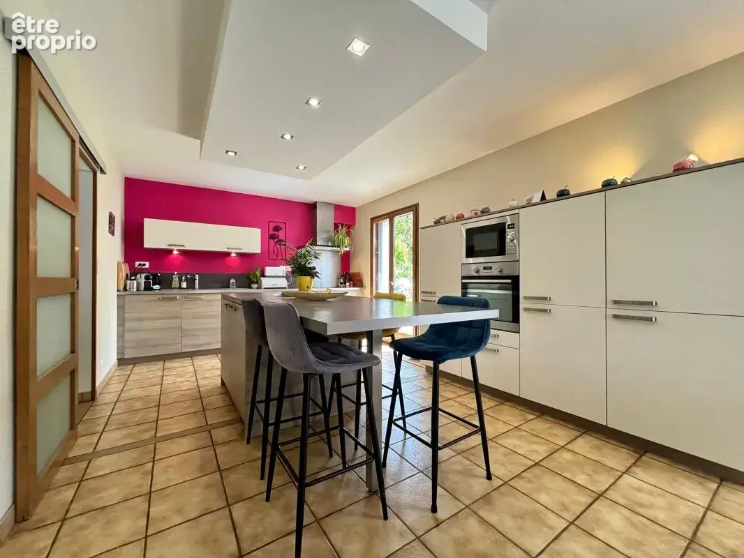 Maison de 158 m² sur 2 700 m² de terrain - photo 3