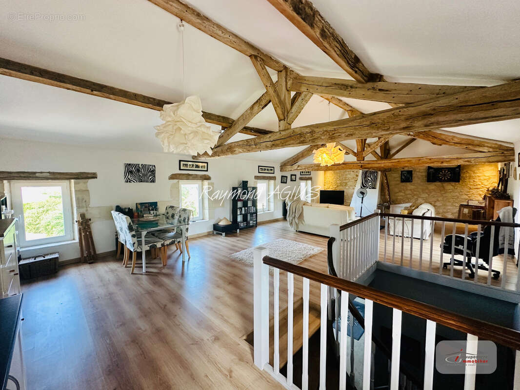 Une Élégante Maison de Maître au Cœur du Vignoble de Dordogne - photo 36