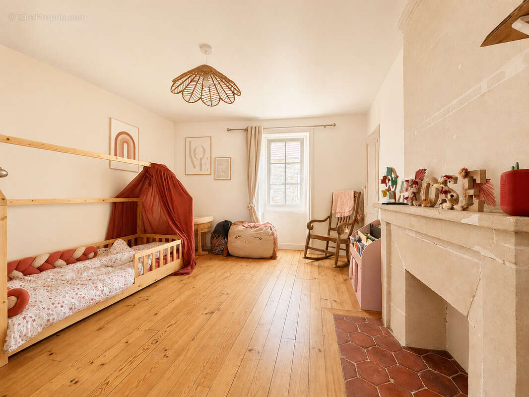 Maison rénovée de charme à REVIERS - photo 13