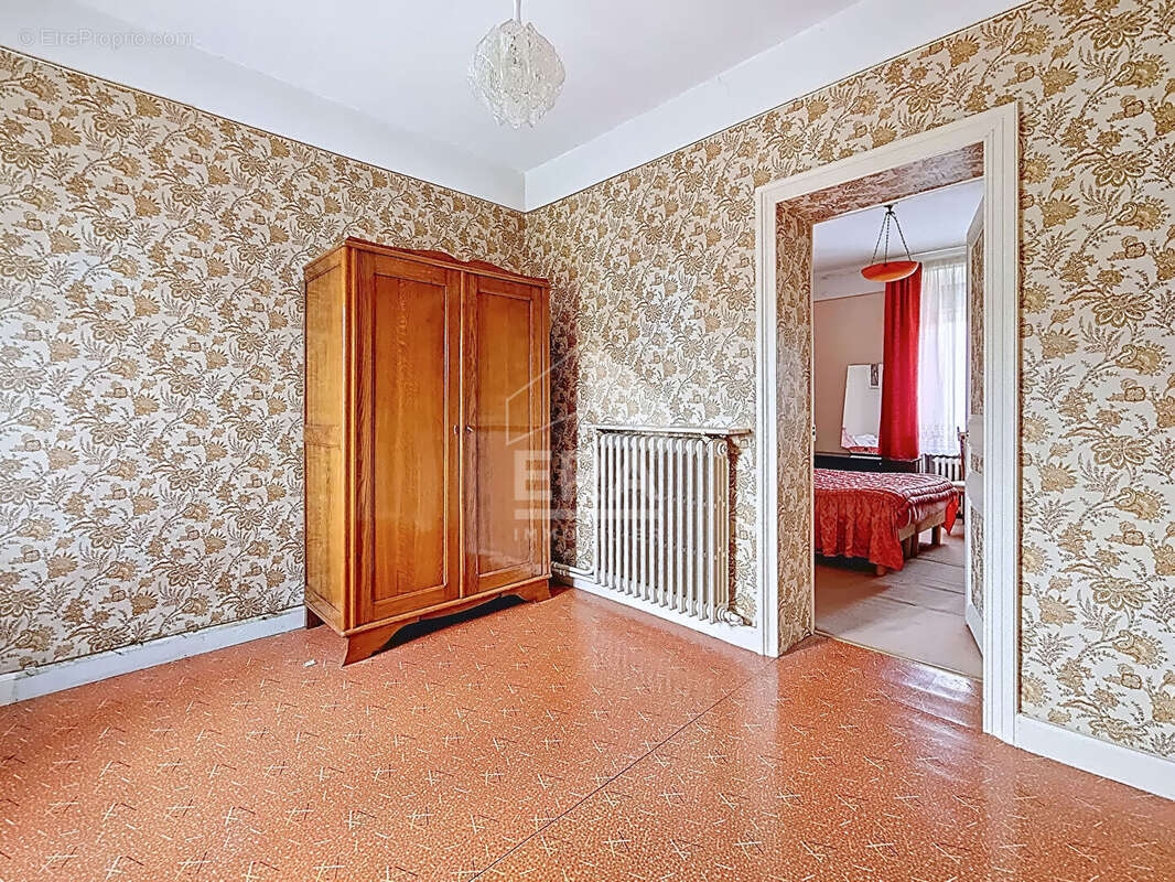 Maison à MONT-SAINT-MARTIN