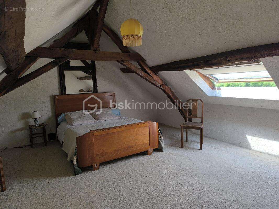 Maison à VILLAINES-SOUS-LUCE