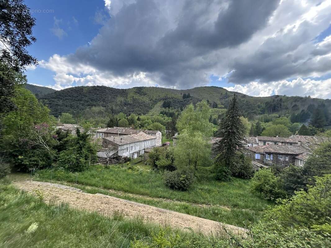 Maison à L&#039;ESTRECHURE