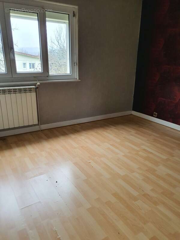 Maison à CONTREXEVILLE