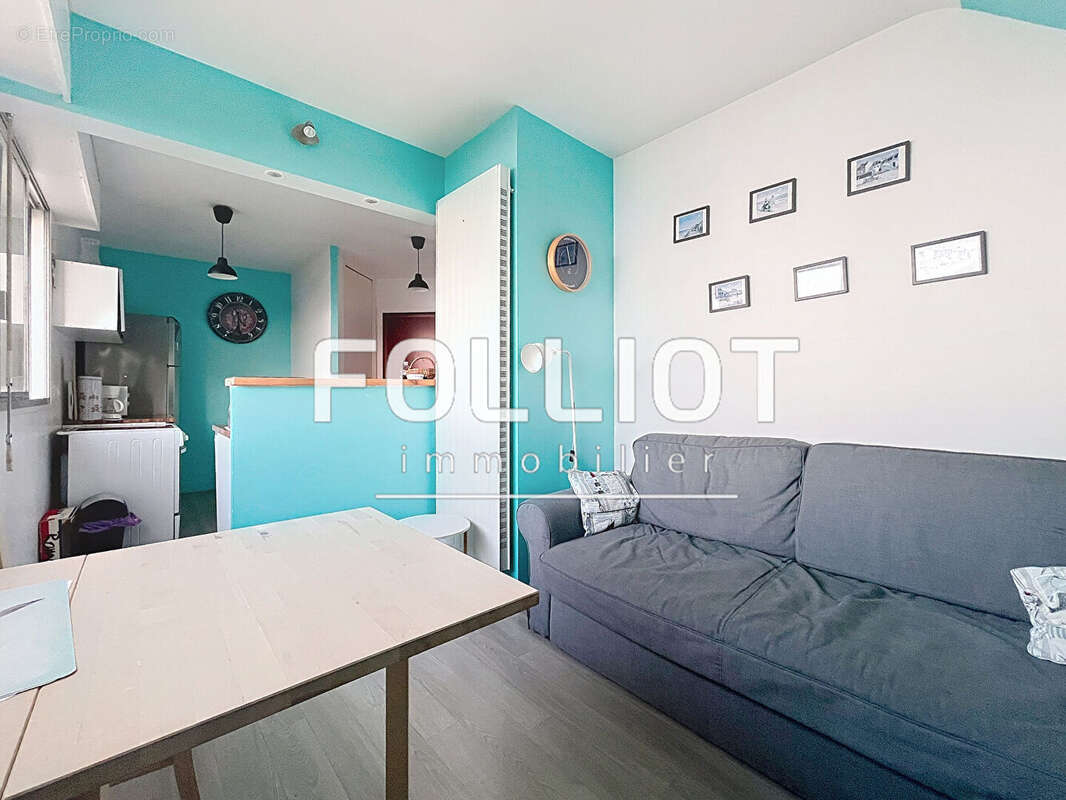 Appartement à LUC-SUR-MER