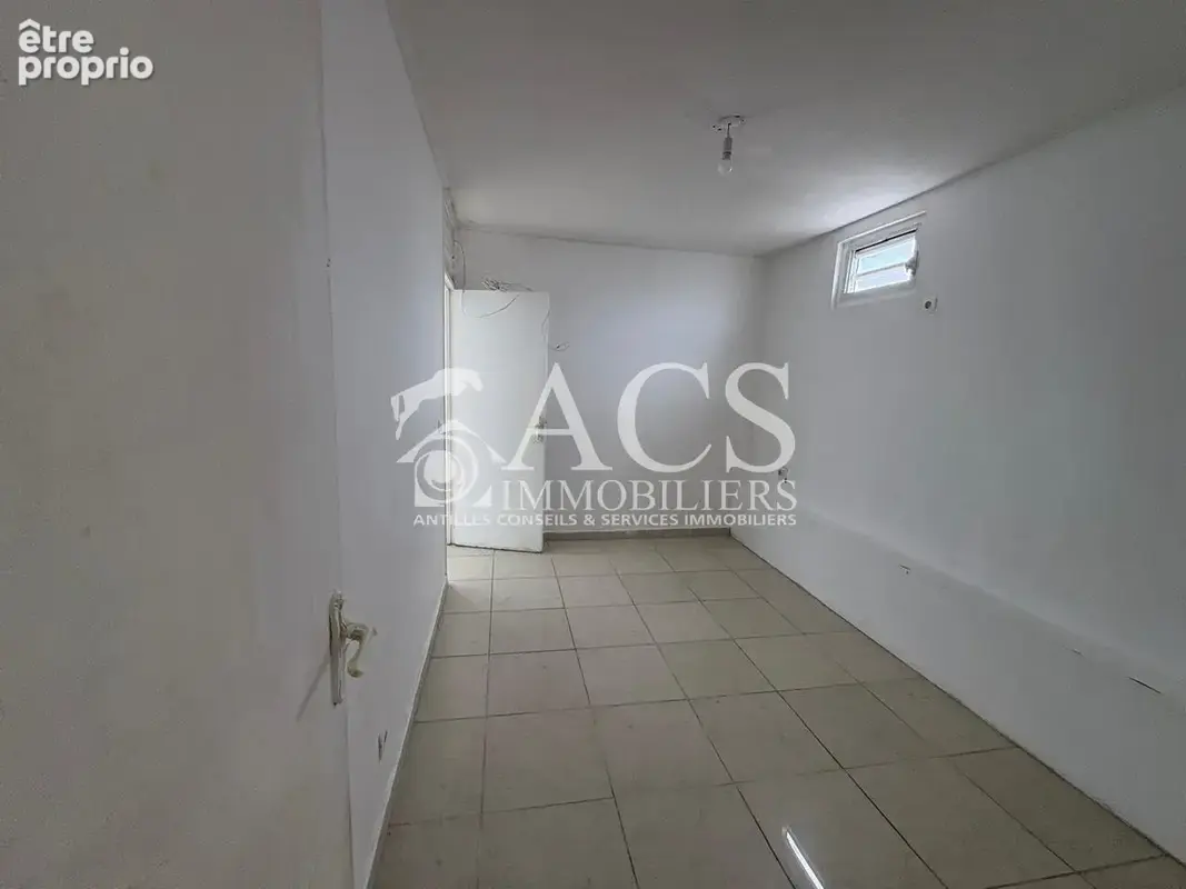 Appartement idéalement situé avec vue sur la baie - Fort-de-France - photo 4
