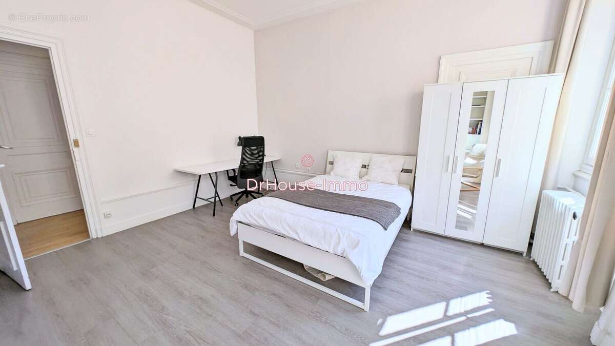 Appartement 105 m² à Saint-Etienne  - photo 31